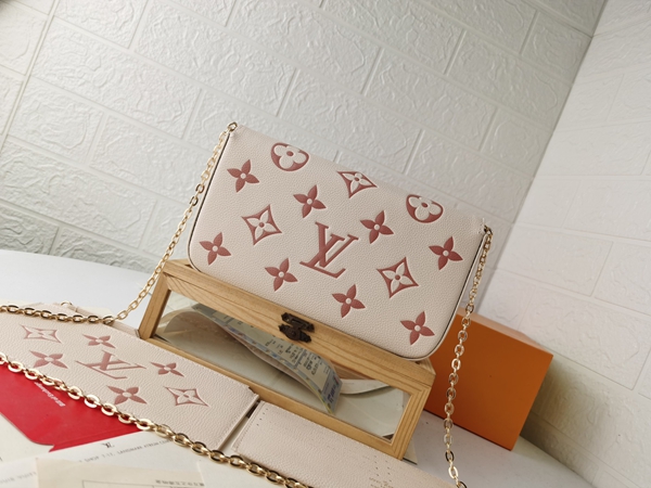 LVコピーウォレット背面デザイン